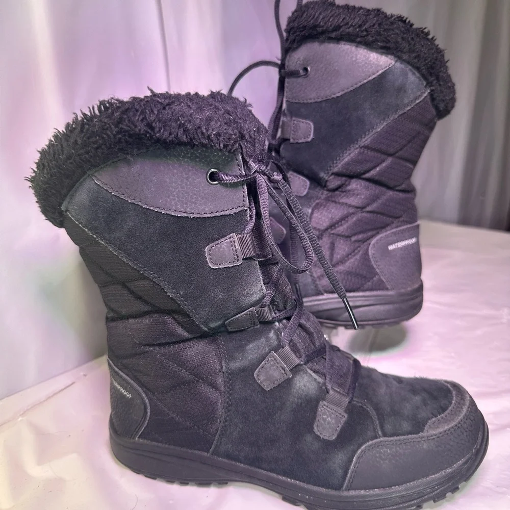 Columbia Women's Black and Gray Winter Boots